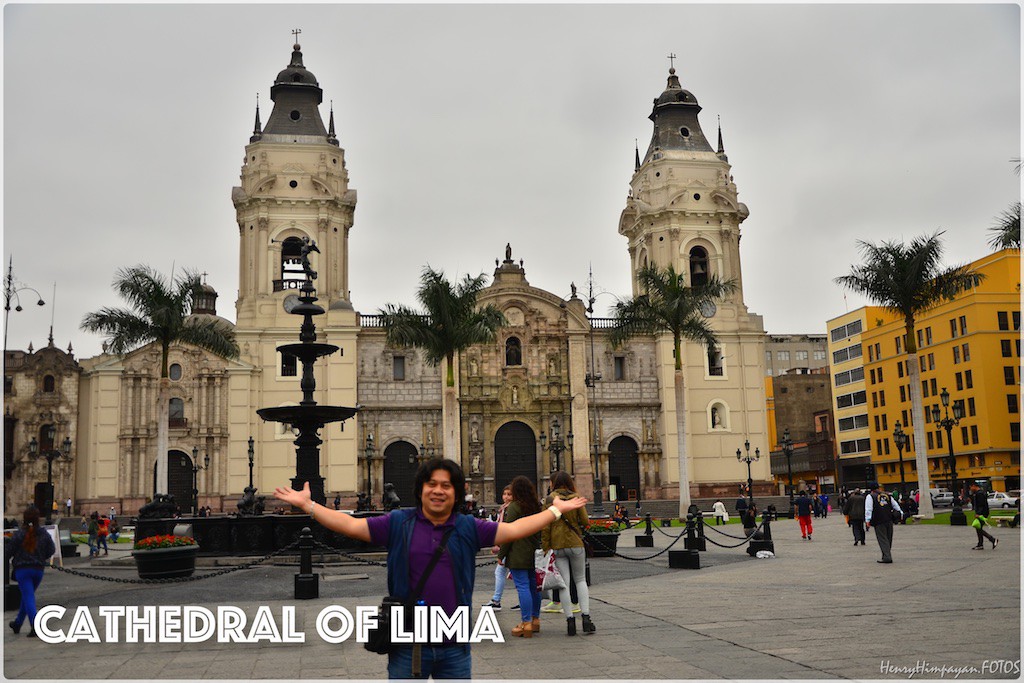 my pose with the Lima Cathedral