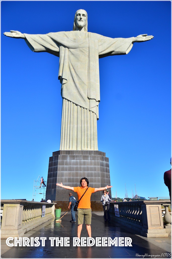 the signature pose when in Rio de Janeiro