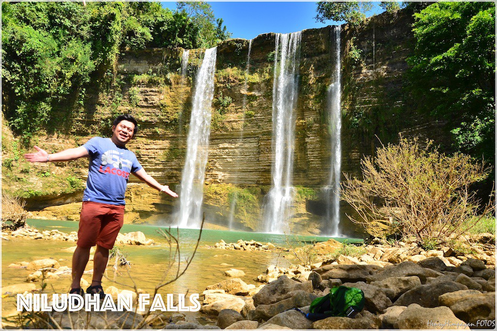 my pose at the waterfalls