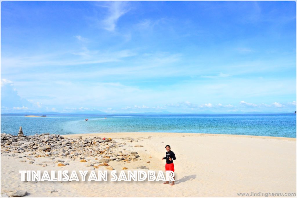 at the Tinalisayan Island after crossing the sandbar