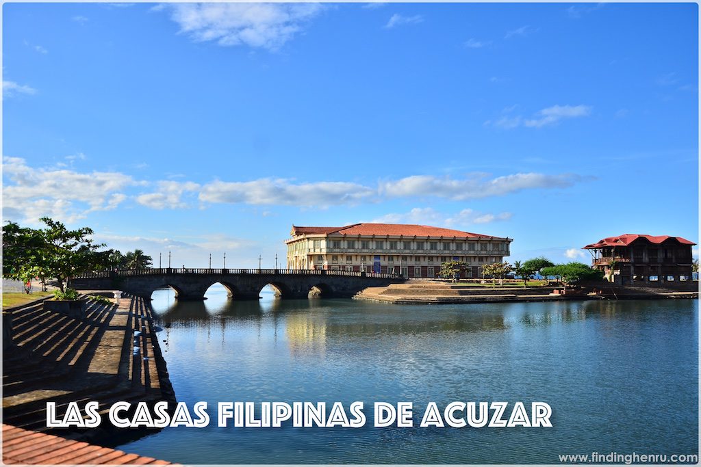 Jones Bridge plus Hotel Oriente and the lagoon