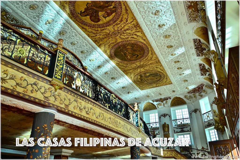 the grand ceiling at Hotel Oriente